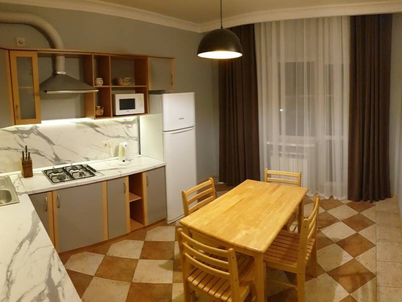 Апартаметы 2 спальни, кухня, терраса. Гостевой дом «Сосновая дача». Геленджик