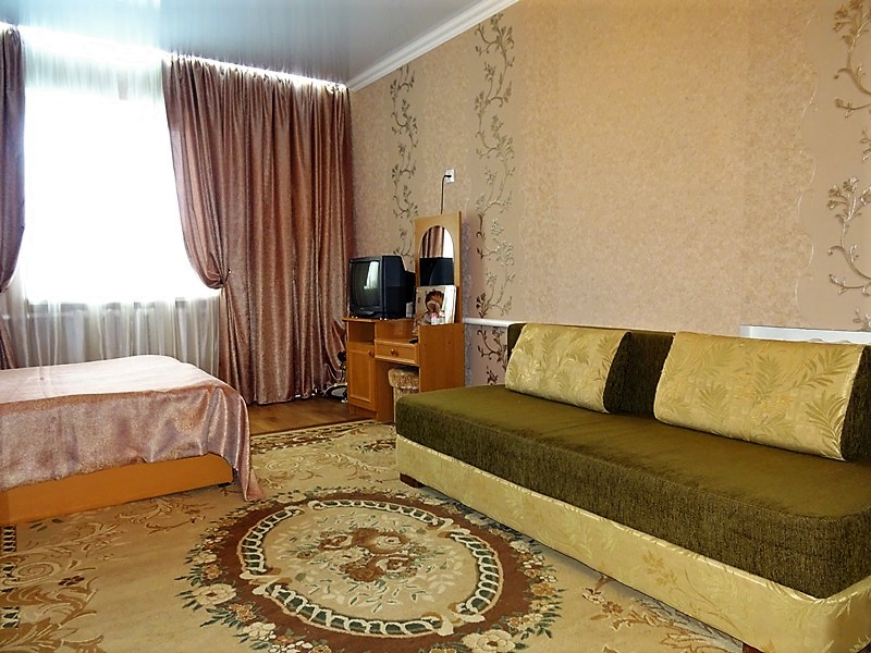 Дом под ключ (большой). Дом под-ключ "Дальняя 31". Евпатория