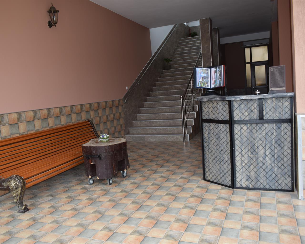 . Отель GrandLoo. Лоо . Отель GrandLoo. Лоо
