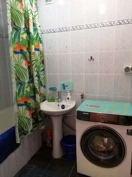 . Квартира в многоквартирном доме 3 комнатная Центральная 3. Небуг