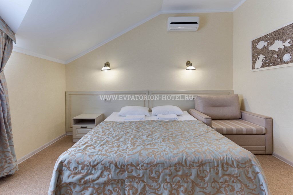 Номер Люкс. Бутик-отель "Евпаторион". Заозерное