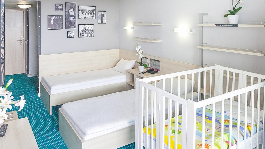 . Гостиница Yalta Intourist. Ялта . Гостиница Yalta Intourist. Ялта