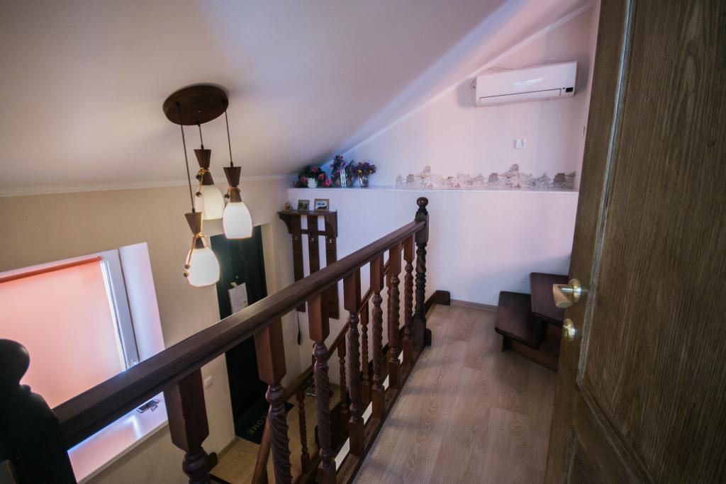 . Дом под ключ на пляже с великолепными видом на море. Ялта