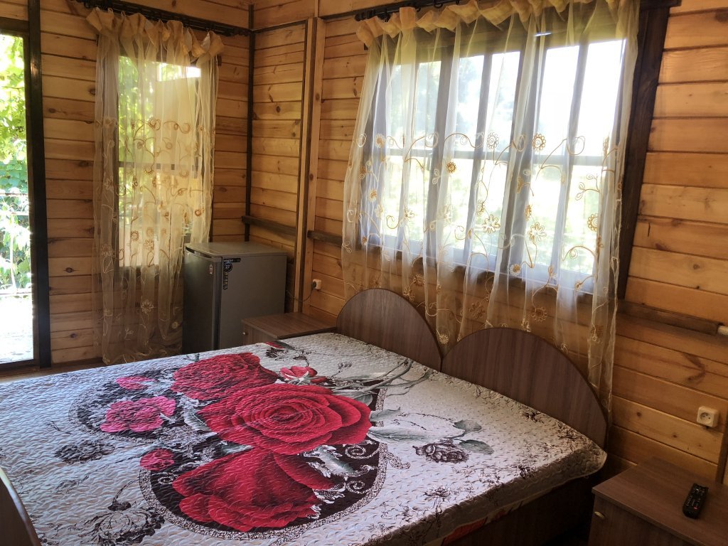 . Гостевой дом В гостях у Заура. Сухум