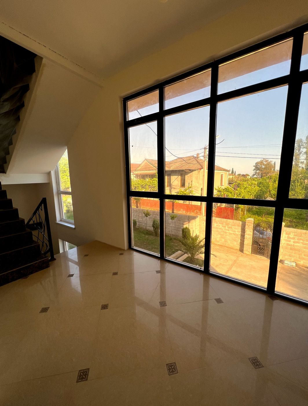 . Гостевой дом "Азалия". Гудаута