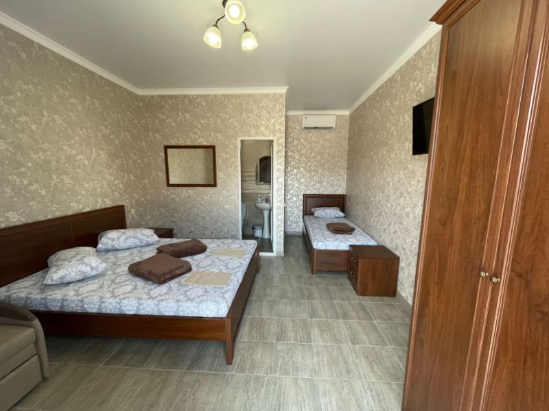 . Гостевой дом "Эдуард" . Пицунда . Гостевой дом "Эдуард" . Пицунда