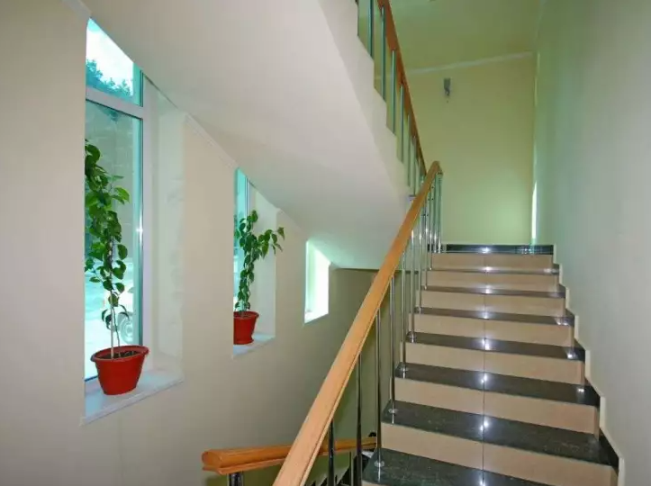 . Отель «Чыран-Азау». Эльбрус - гостиницы