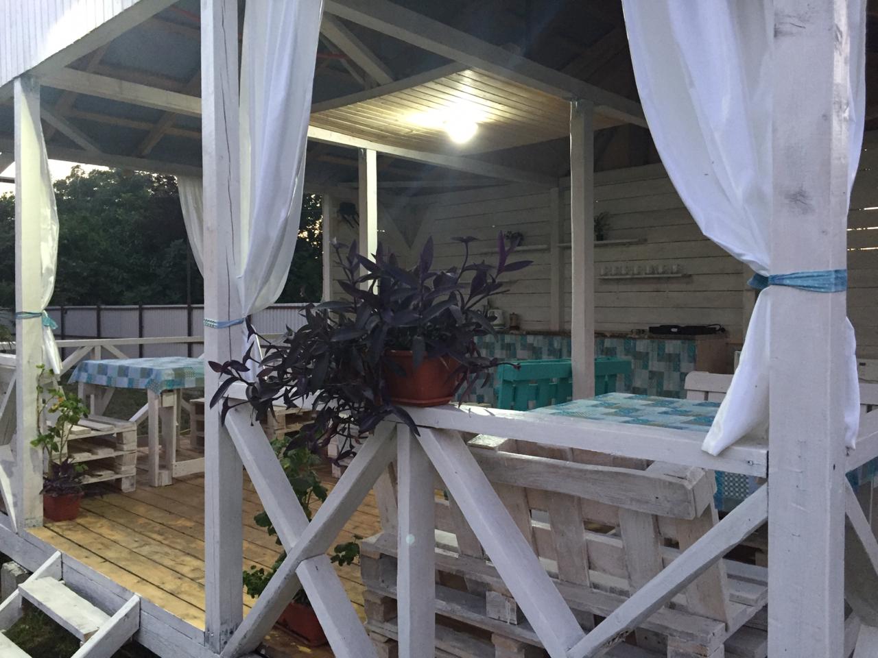 . Гостевой дом Мимоза. Пицунда