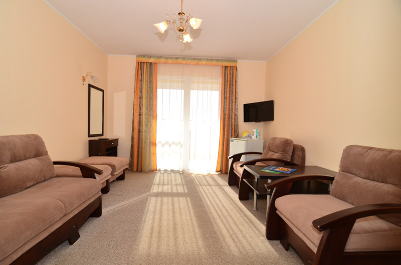 4-местный 1-комнатный номер. Гостевой дом "Альяна". Судак