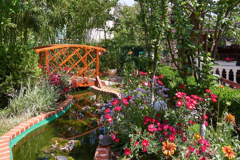 . Гостевой дом "Малиновая 10". Севастополь