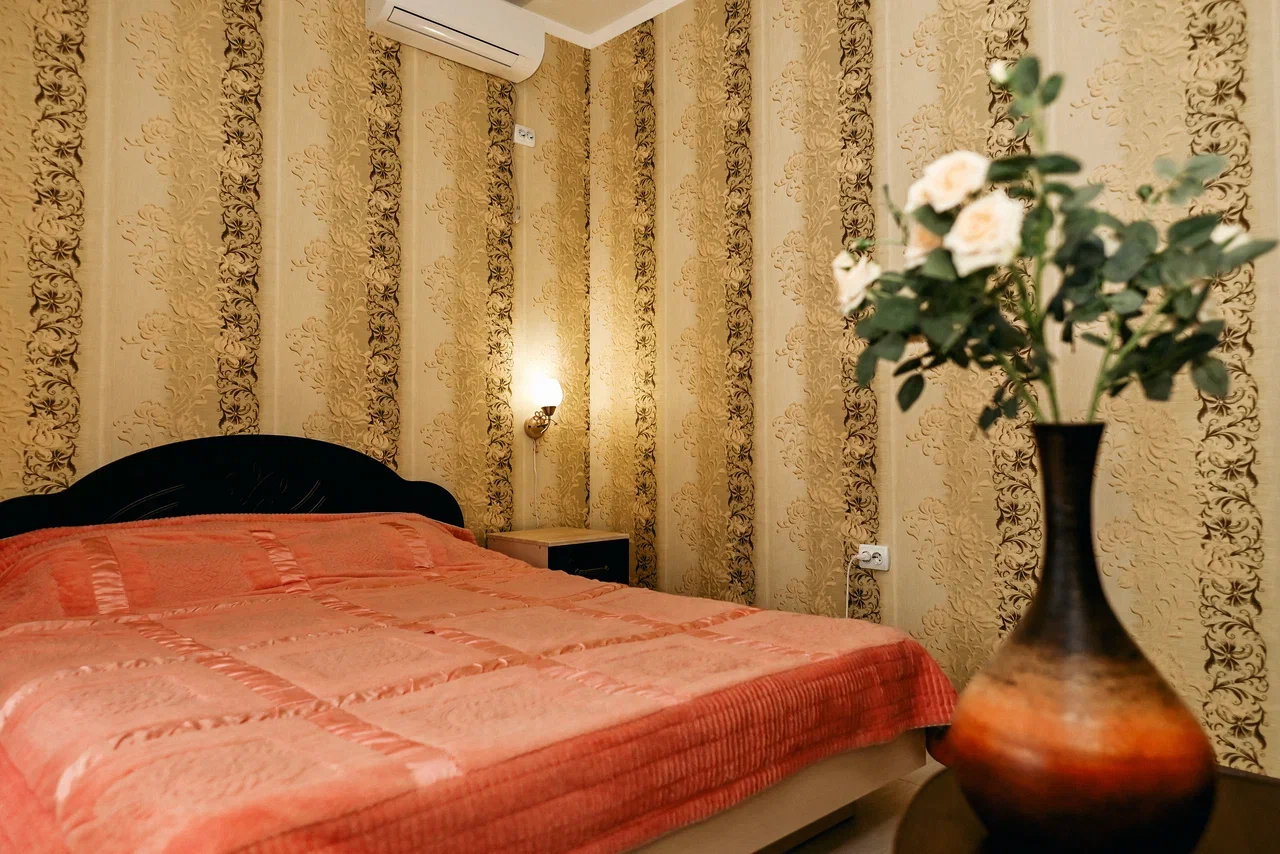 4-х местный номер Люкс + кухня. Гостевой дом Колибри. Ейск