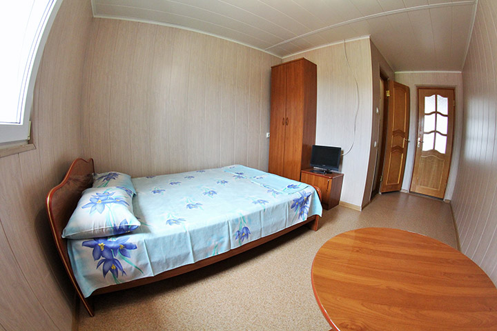 Стандарт . Частный сектор Елена. Геленджик