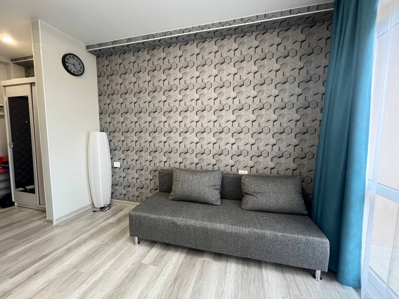 . Студия на 8 этаже. Лазаревское