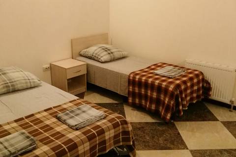 2−х местный номер (цокольный этаж). Гостевой дом "Лазаревское". Лазаревское