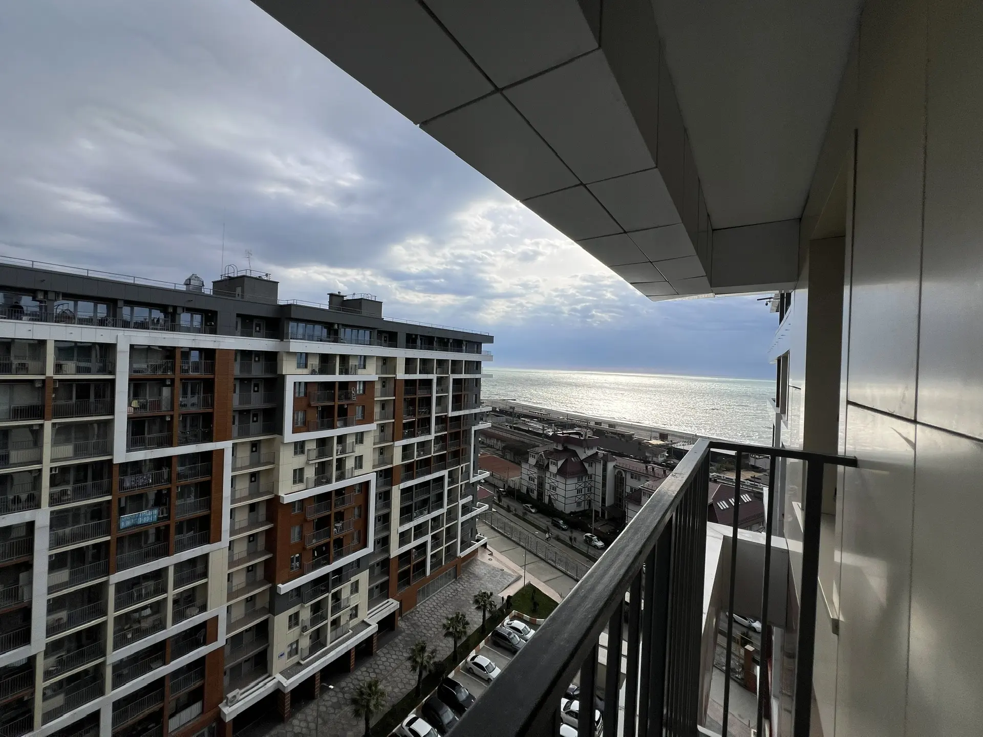 . Квартира в многоквартирном доме Стильный апартамент с красивым видом на море и горы. Дагомыс