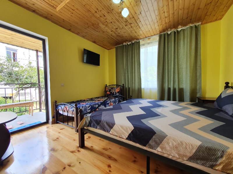 . Гостевой дом Джинджолия 8 . Новый Афон