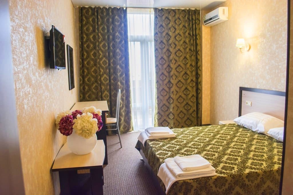 Семейный 2-х комнатный номер. Отель «Акварель» - Витязево. Витязево