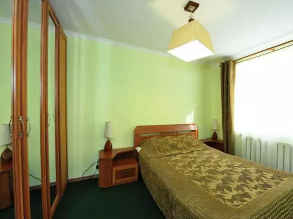 «Полулюкс». Отель «Звездный». Домбай-гостиницы