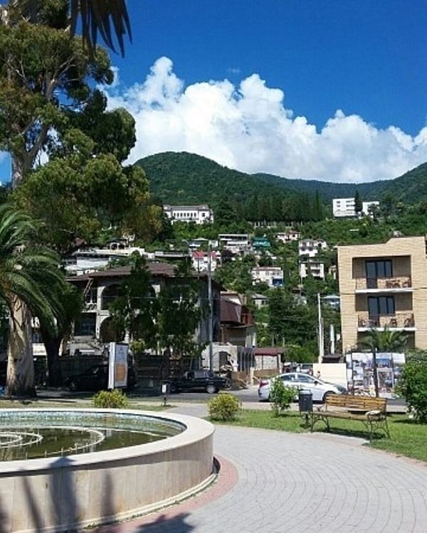 . Частный сектор на Генерала Дбар 16. Гагра