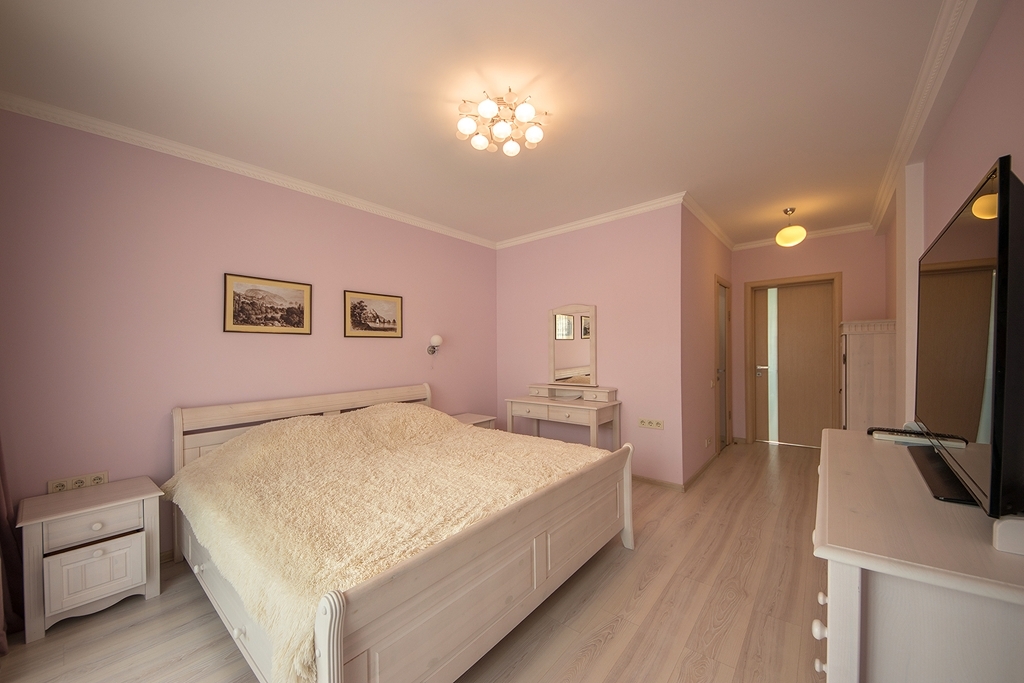 2-х комнатные апартаменты Люкс №13/2. Гостевой дом "Yellow Submarine". Массандра