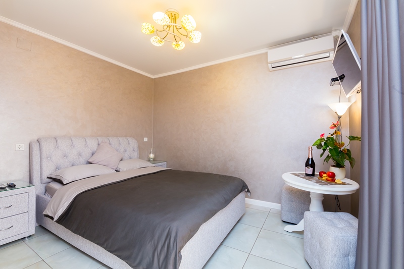 . Отель "Мыс Надежда" . Гагра