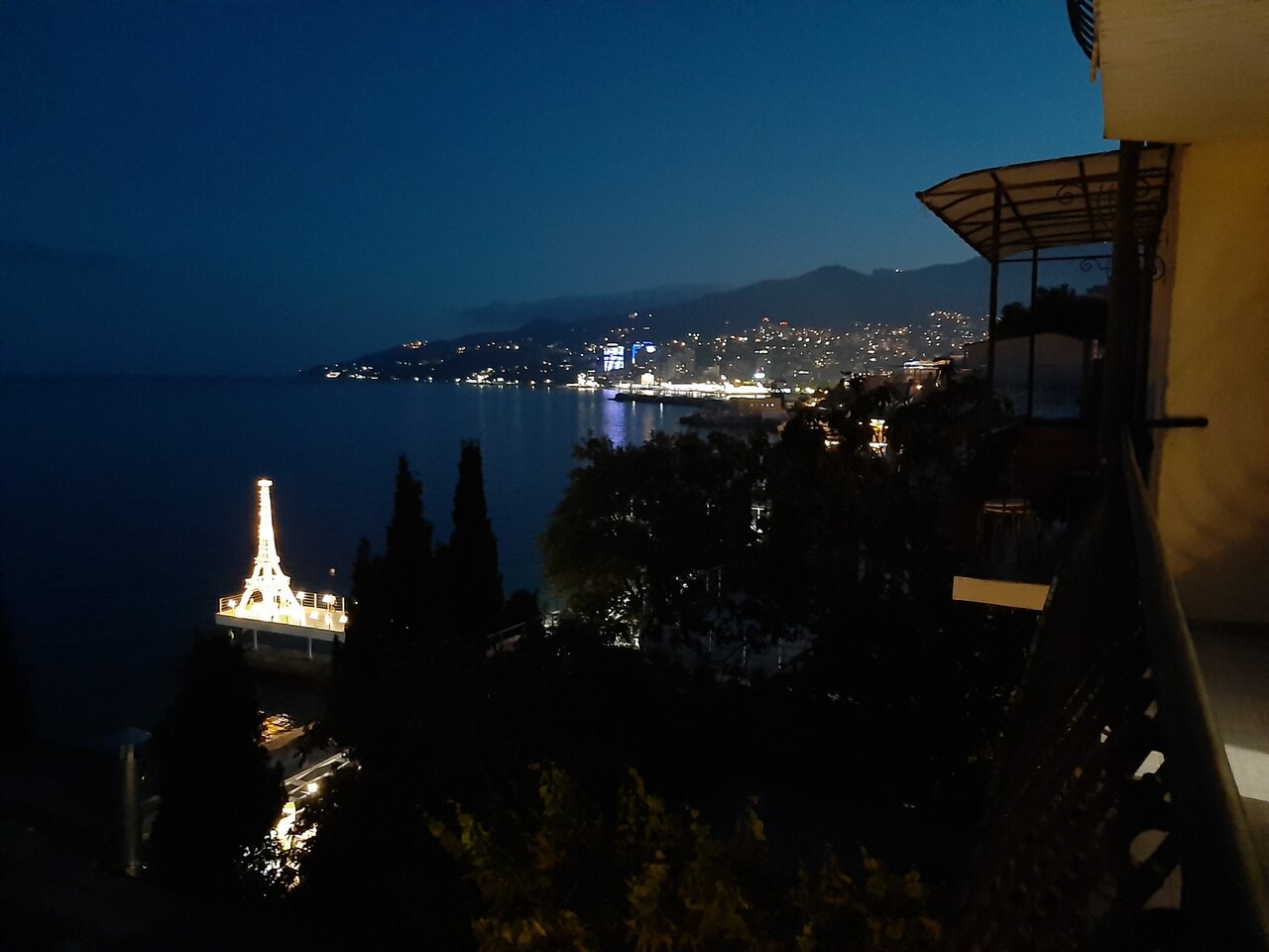 . Частный гостевой дом На Дражинского. Ялта