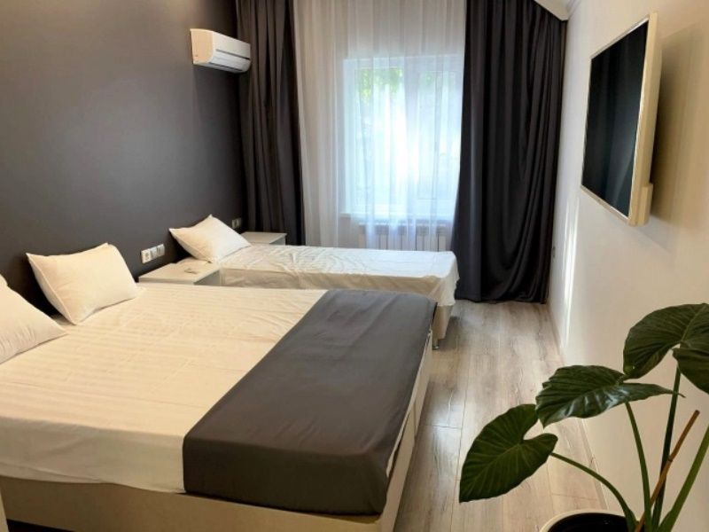 . База отдыха  «Дельфин». Бухта Инал