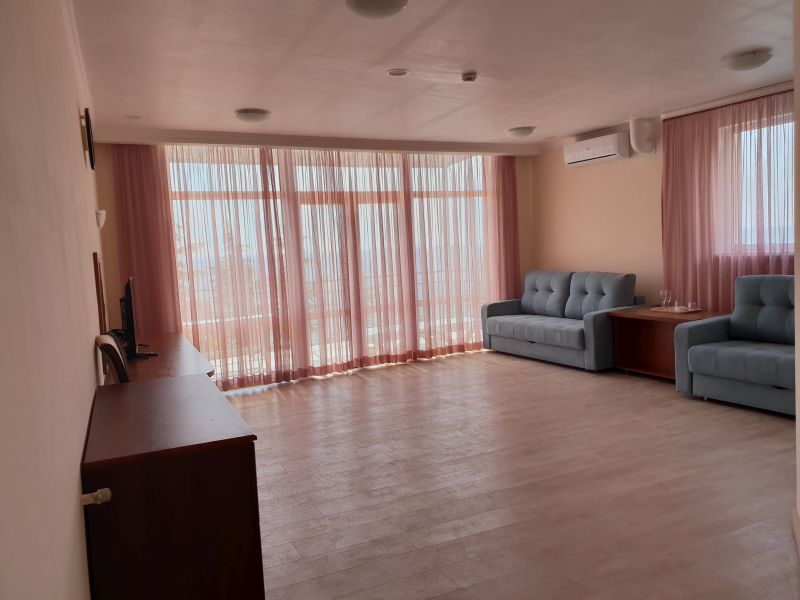 Двухкомнатный VIP № 55. Гостевой дом "Рай". Алушта