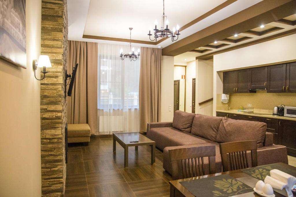 Вилла-шале с террасой для барбекю. Комплекс «Маунтин Виллас». Красная Поляна