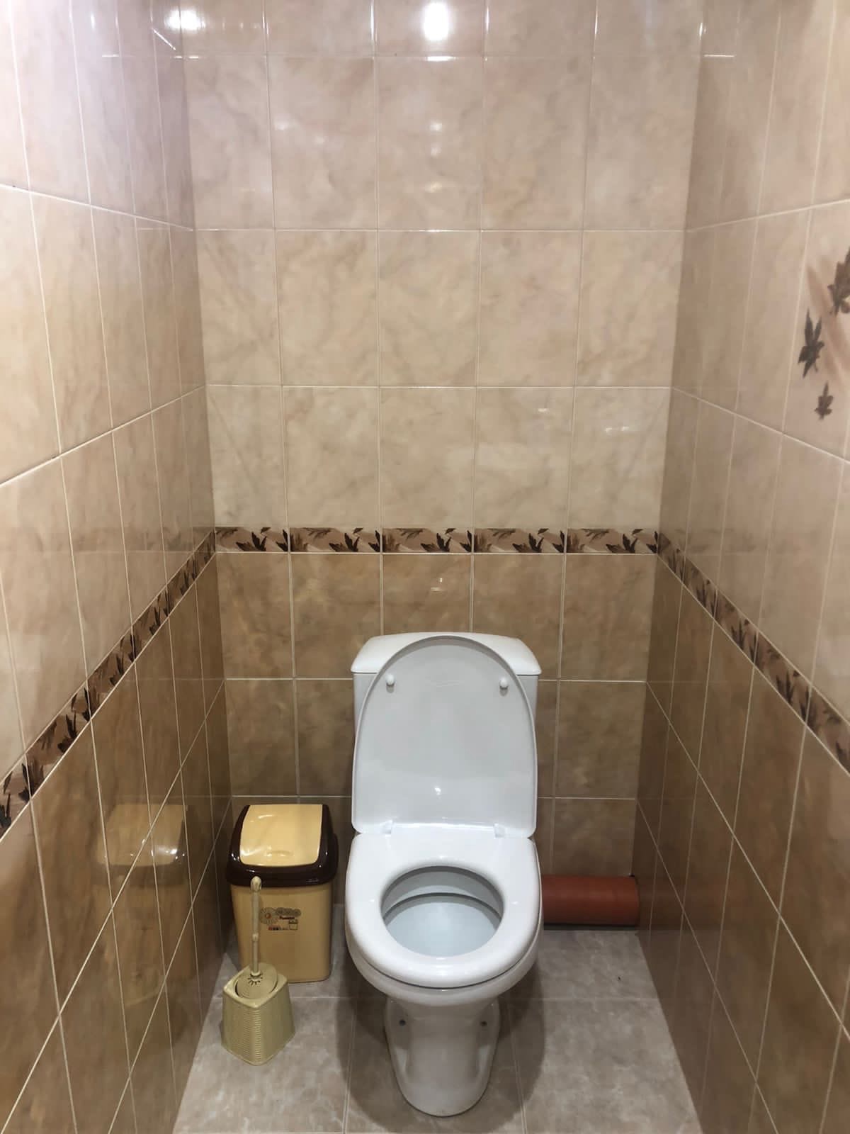 . "Delis" (Делис). Гагра