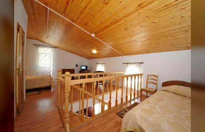 «Люкс» с камином (2-х уровневый). Отель «Поворот». Эльбрус - гостиницы