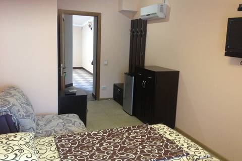 3-х местный «Стандарт Улучшенный». Отель «Донузлав». Мирный