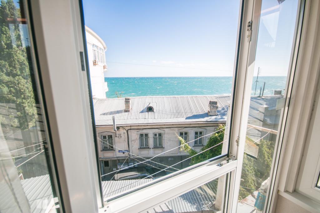 . Дом под ключ на пляже с великолепными видом на море. Ялта