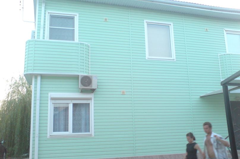 . Гостевой дом Морская 15. Голубицкая