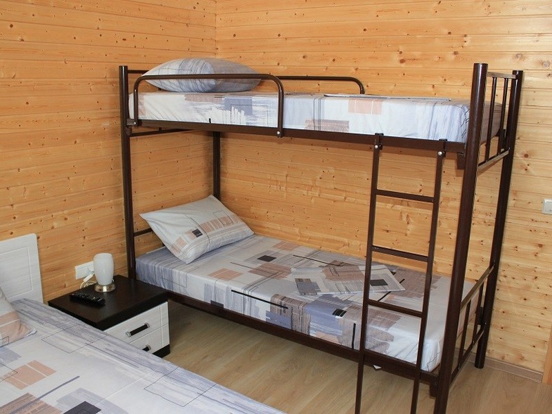 Апартаменты Кирова. База отдыха Должанский дворик "АКВАРЕЛИ". Должанская