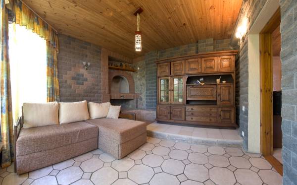 Семейный люкс в саду с двориком. Отель "Кучук-Ламбат". Бондаренково