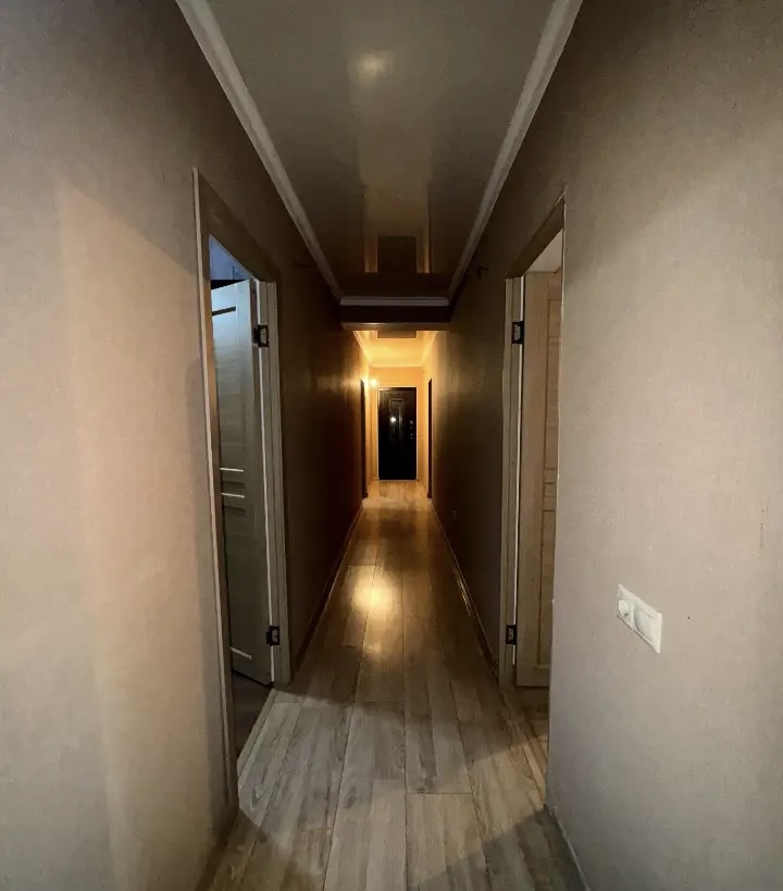 . Двухэтажный дом Сухум. Сухум