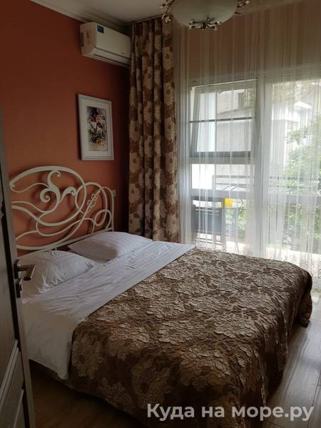 2-х местный номер с балконом. Частный сектор "Жемчужина взморья". Гагра 2-х местный номер с балконом. Частный сектор "Жемчужина взморья". Гагра