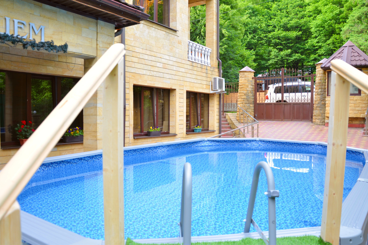 . Отель «РП Утомленные Солнцем». Красная Поляна