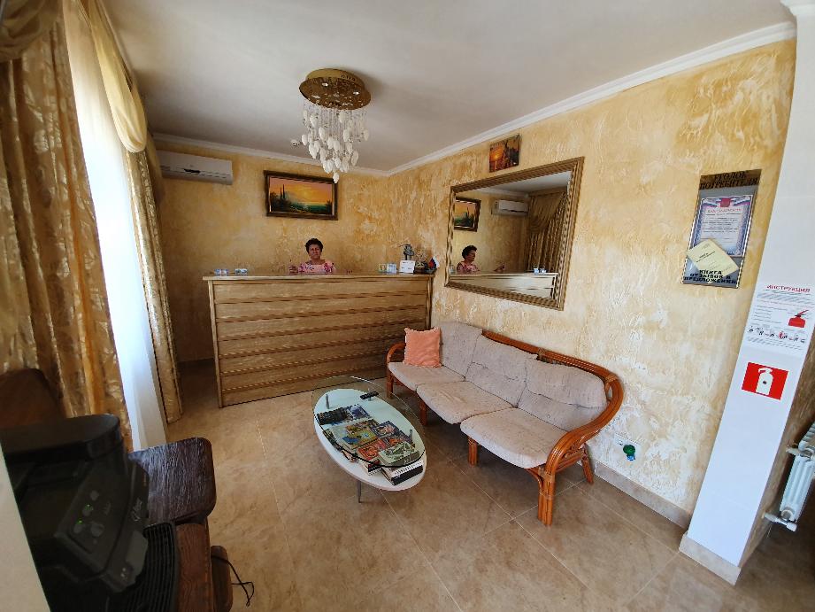 . Отель Золотой **. Саки