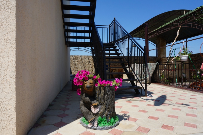 . Гостевой дом &quot;Сафари&quot; гостевой дом . За Родину