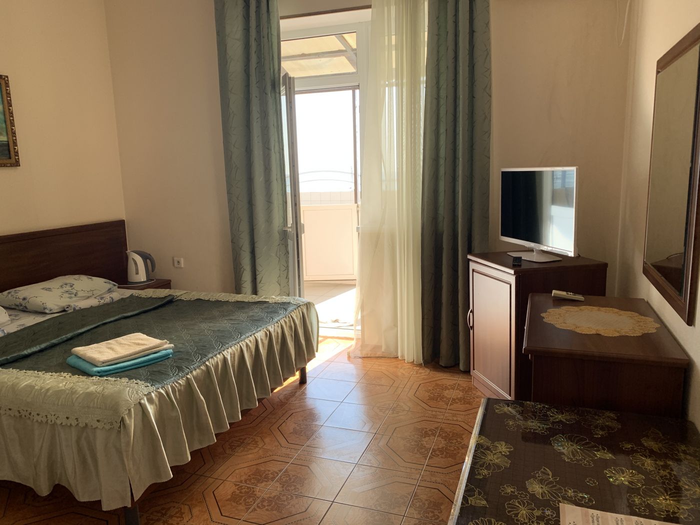 . Гостиница "Посейдон". Новомихайловский