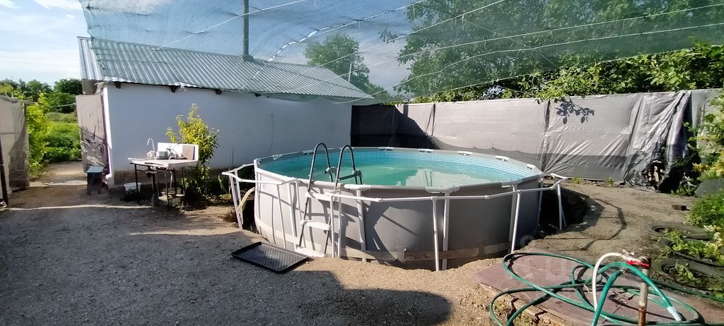 . Частный сектор Советская 144. Ейск