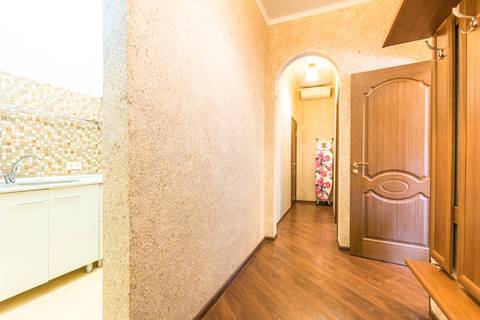 Номер 3-х местный 2-х комнатный с верандой. База отдыха «Крестьянское Подворье». Верхнее Джемете