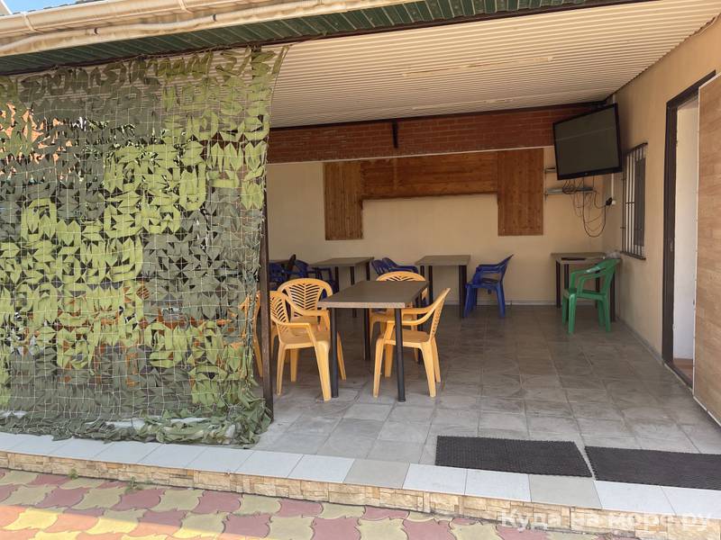 . Гостевой дом ВИКТОРИ. Кучугуры