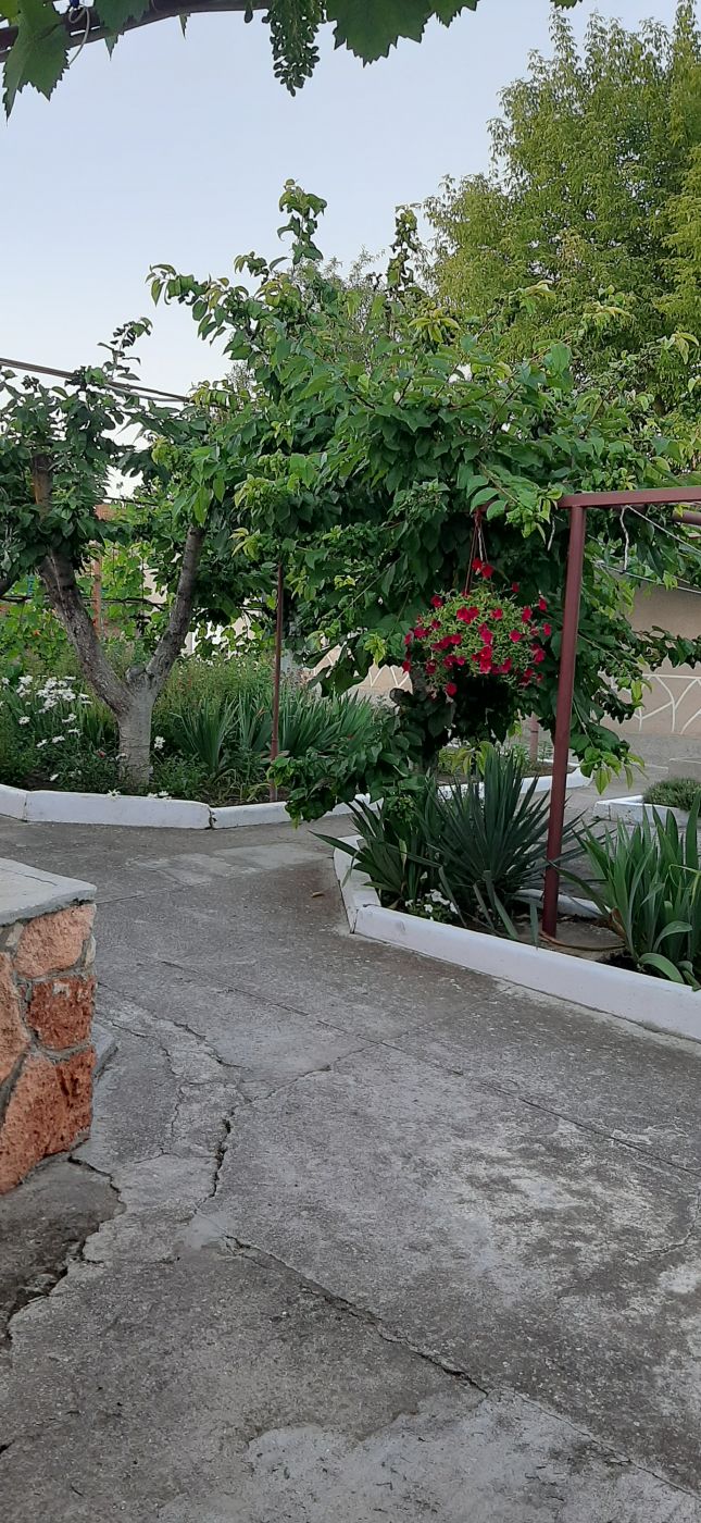 . Дом под ключ Домик со всеми удобствами Черноморское , с.Новосельское , ул.Новая , д.4. Крым - частный сектор