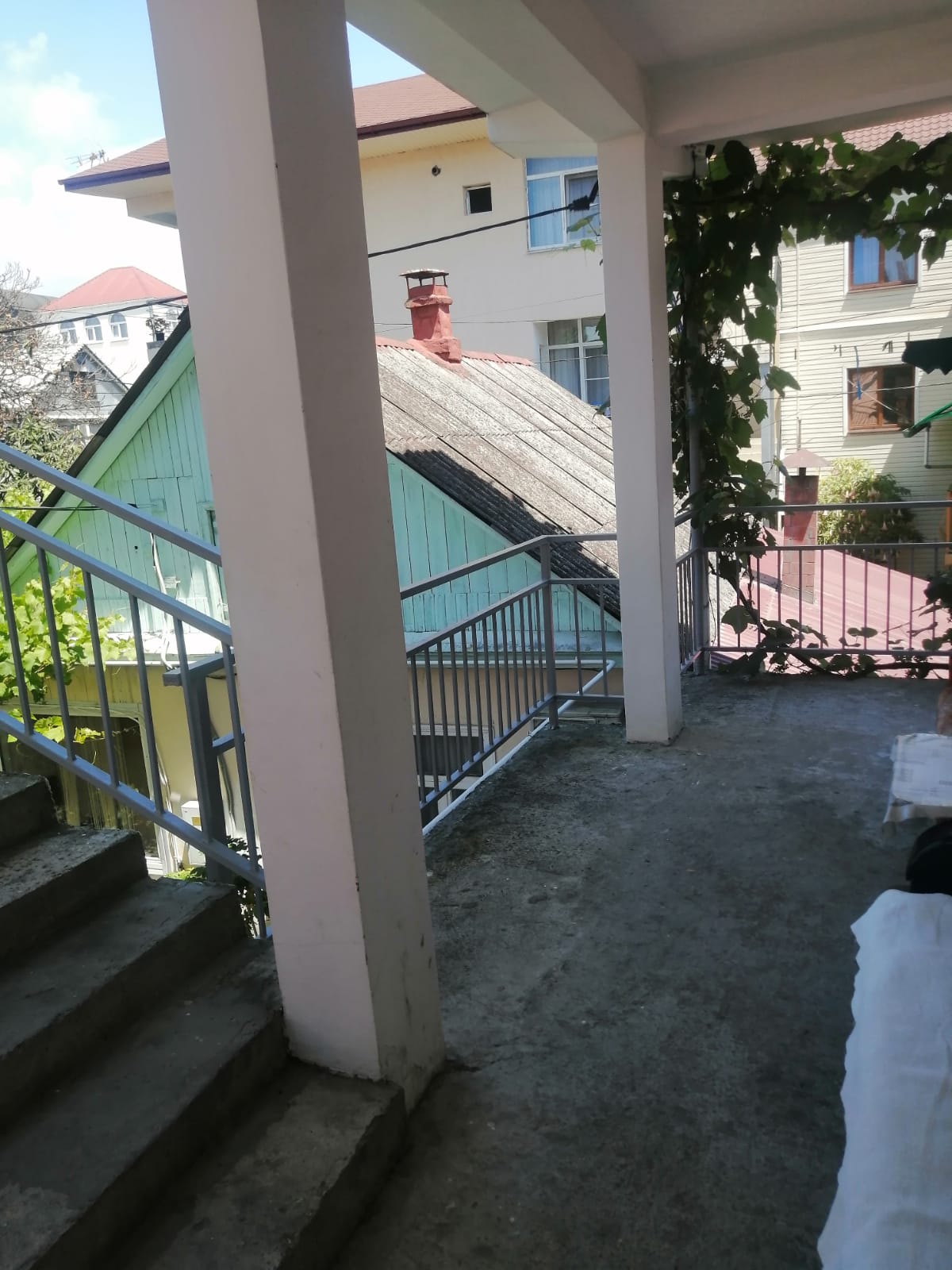 . Гостевой дом Лилия на Ул.Свердлова 32. Адлер