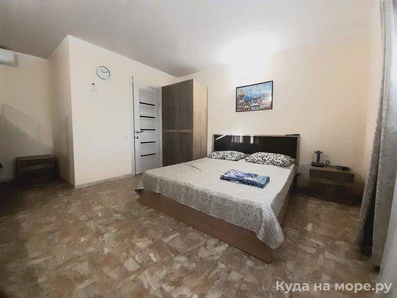 Четырехместный домик. Частный сектор Должанская Коса . Должанская