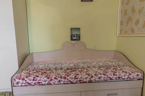 «Полулюкс» однокомнатный. Частный сектор "Лидия". Небуг