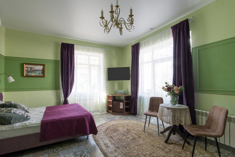 Делюкс с балконом. Гостевой дом «Серый гусь». Сочи